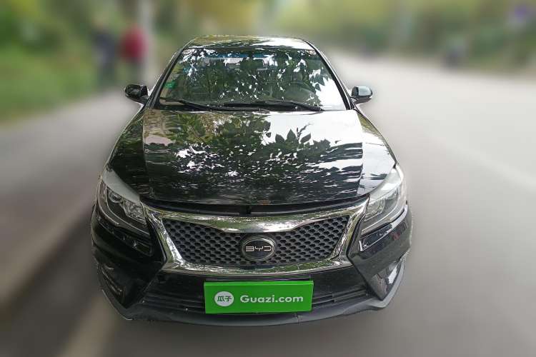 Used BYD G6 2013 2.0L Manual Luxury Version Front