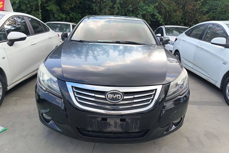 Used BYD G6 2013 1.5TI Manual Luxury Model Front