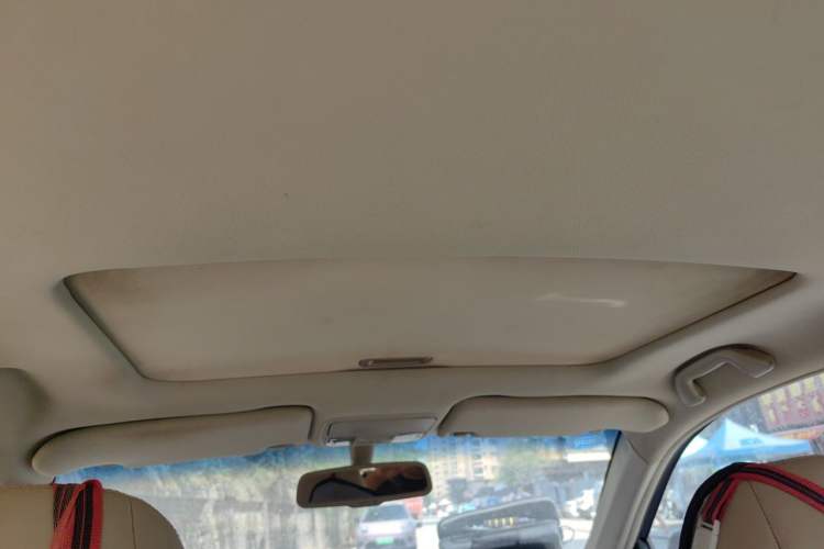 Used BYD G6 2013 1.5TI Manual Luxury Model Headliner