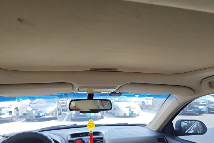 Used BYD G6 2013 2.0L Manual Luxury Version Headliner