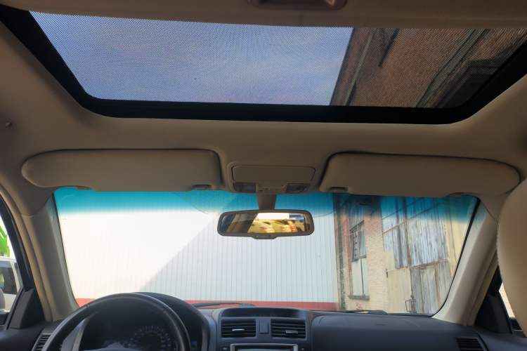 Used BYD G6 2013 1.5TI Manual Luxury Model Headliner