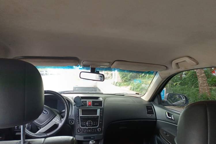 Used BYD G6 2013 2.0L Manual Luxury Version Headliner