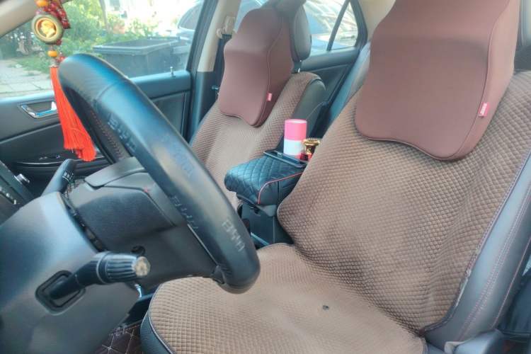 Used BYD G6 2013 2.0L Manual Luxury Version Left Front Seat