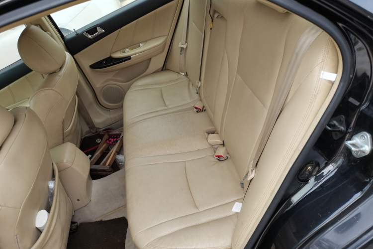 Used BYD G6 2013 2.0L Manual Luxury Version Left Rear Seat