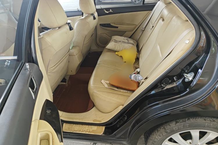 Used BYD G6 2013 2.0L Manual Luxury Version Left Rear Seat