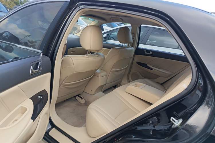Used BYD G6 2013 1.5TI Manual Luxury Model Left Rear Seat