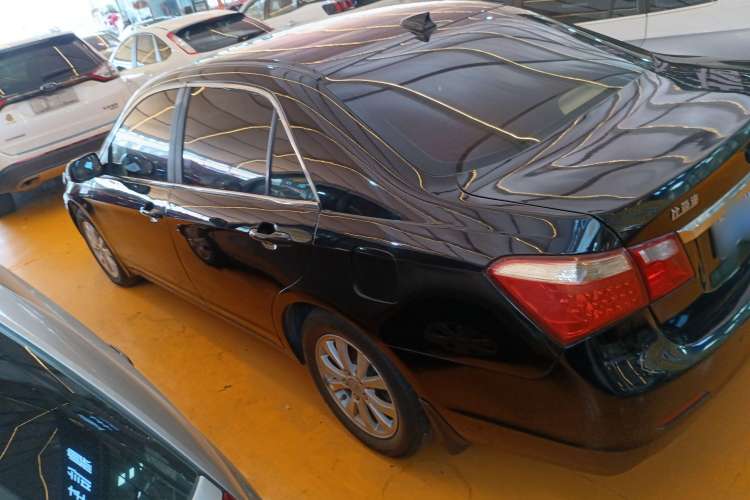 Used BYD G6 2013 1.5TI Manual Luxury Model Left Side