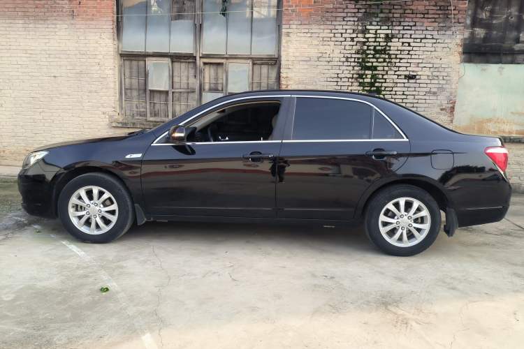 Used BYD G6 2013 1.5TI Manual Luxury Model Left Side