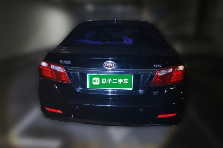 Used BYD G6 2013 2.0L Manual Luxury Version Rear