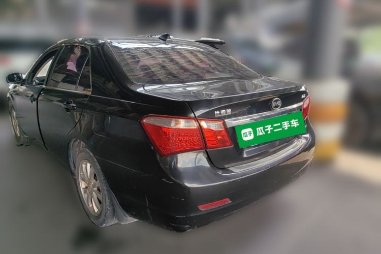 Used BYD G6 2013 2.0L Manual Luxury Version Rear Left 45 Deg