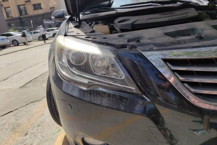 Used BYD G6 2013 1.5TI Manual Luxury Model Right Front Headlight