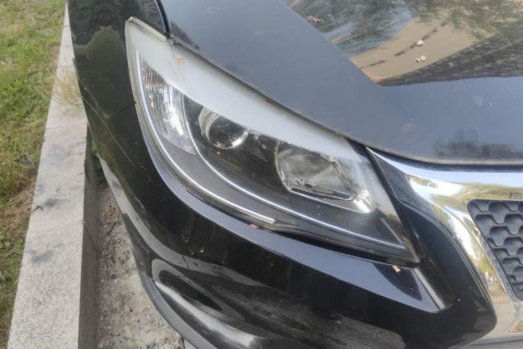 Used BYD G6 2013 2.0L Manual Luxury Version Right Front Headlight