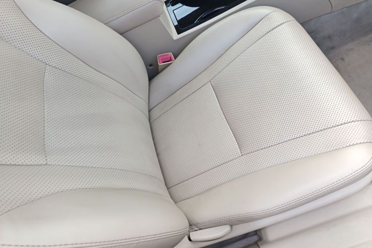 Used BYD G6 2013 1.5TI Manual Luxury Model Right Front Seat