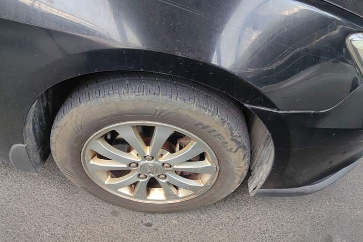 Used BYD G6 2013 2.0L Manual Luxury Version Right Front Wheel Hub