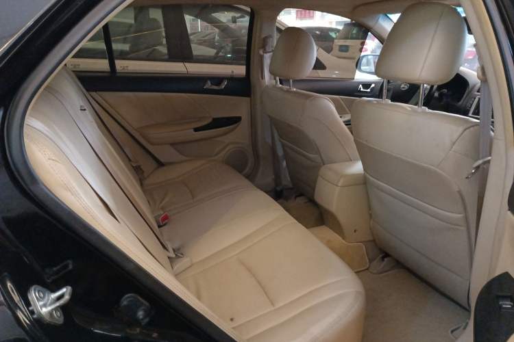 Used BYD G6 2013 1.5TI Manual Luxury Model Right Rear Seat
