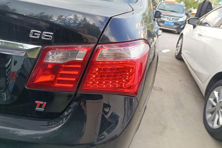 Used BYD G6 2013 1.5TI Manual Luxury Model Right Rear Taillight