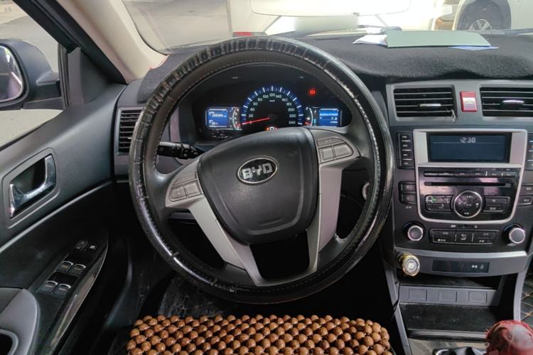 Used BYD G6 2013 2.0L Manual Luxury Version Steering Wheel