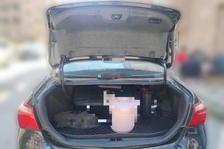 Used BYD G6 2013 2.0L Manual Luxury Version Trunk