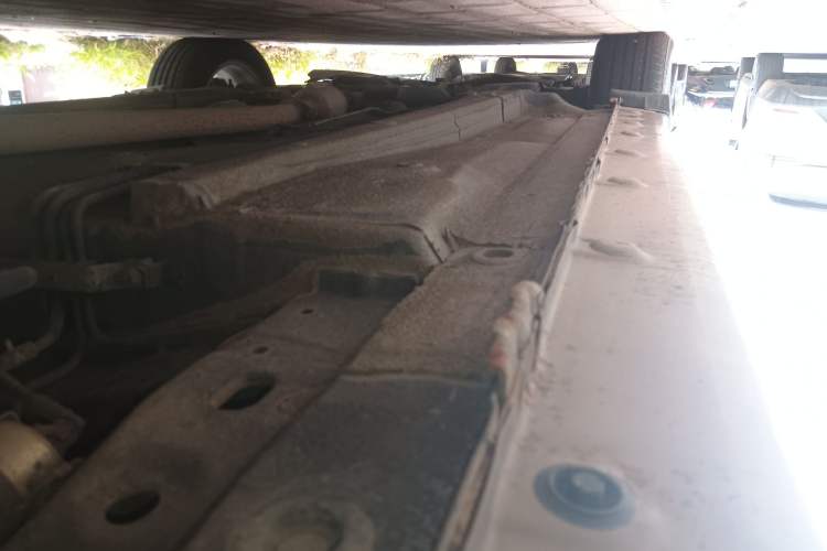 Used BYD G6 2013 1.5TI Manual Luxury Model Chassis Rear Left