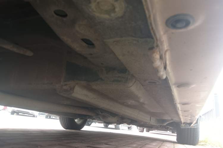 Used BYD G6 2013 1.5TI Manual Luxury Model Chassis Rear Right