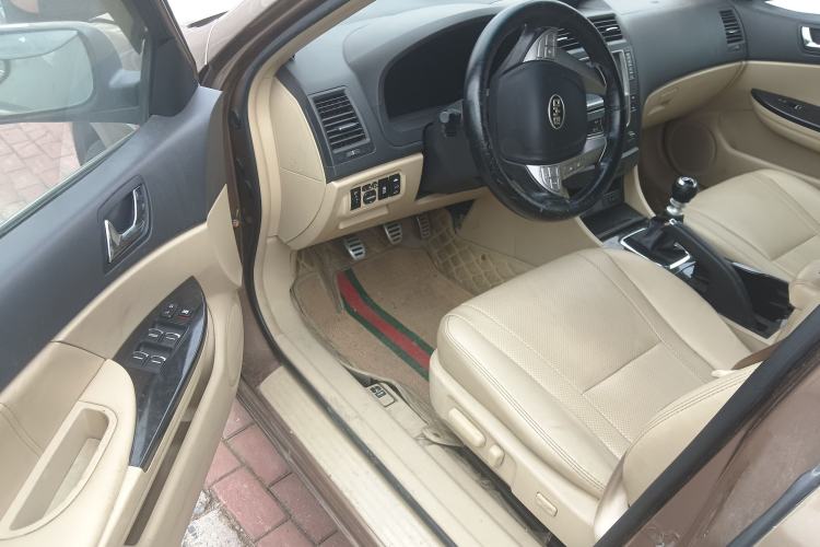 Used BYD G6 2013 1.5TI Manual Luxury Model Driver Seat