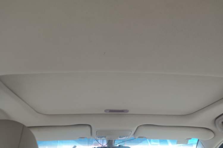 Used BYD G6 2013 1.5TI Manual Luxury Model Headliner