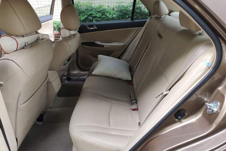 Used BYD G6 2013 1.5TID Automatic Luxury Model Left Rear Seat