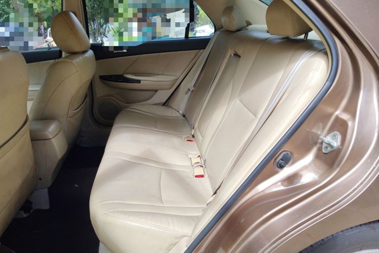 Used BYD G6 2013 1.5TID Automatic Luxury Model Left Rear Seat