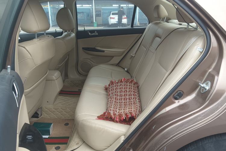 Used BYD G6 2013 1.5TI Manual Luxury Model Left Rear Seat