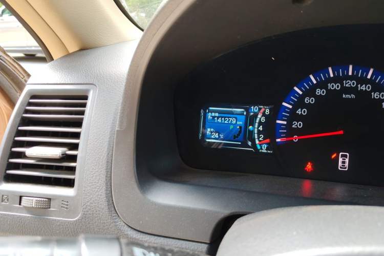 Used BYD G6 2013 1.5TID Automatic Luxury Model Odometer Close Up