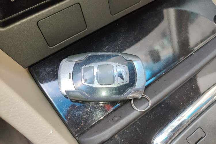 Used BYD G6 2013 1.5TID Automatic Luxury Model Vehicle Key