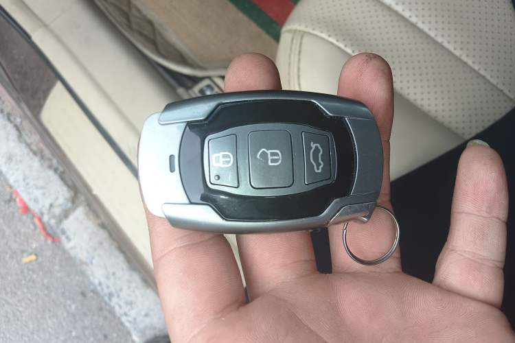 Used BYD G6 2013 1.5TI Manual Luxury Model Vehicle Key
