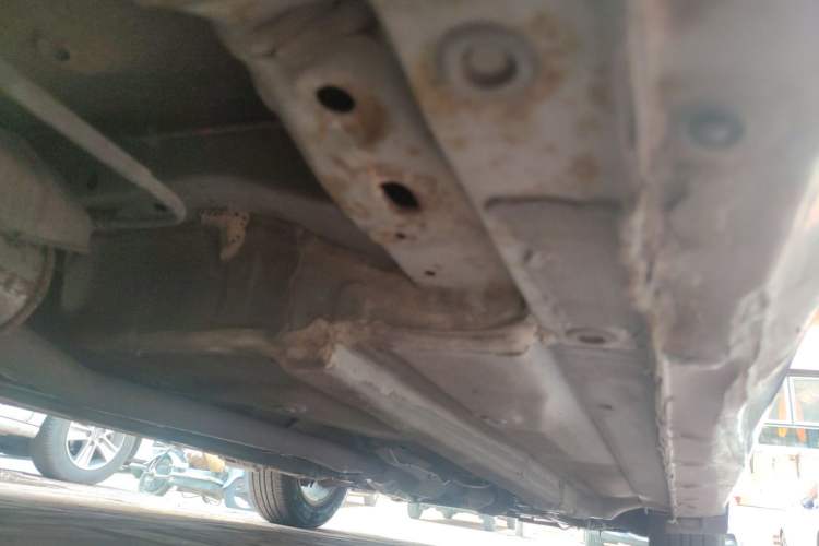 Used BYD G6 2013 2.0L Manual Luxury Version Chassis Rear Right