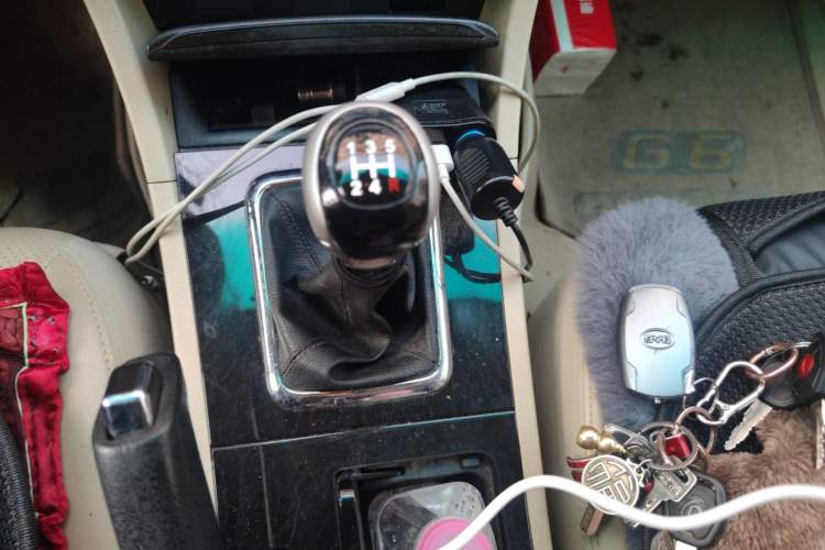 Used BYD G6 2013 2.0L Manual Luxury Version Gear Lever