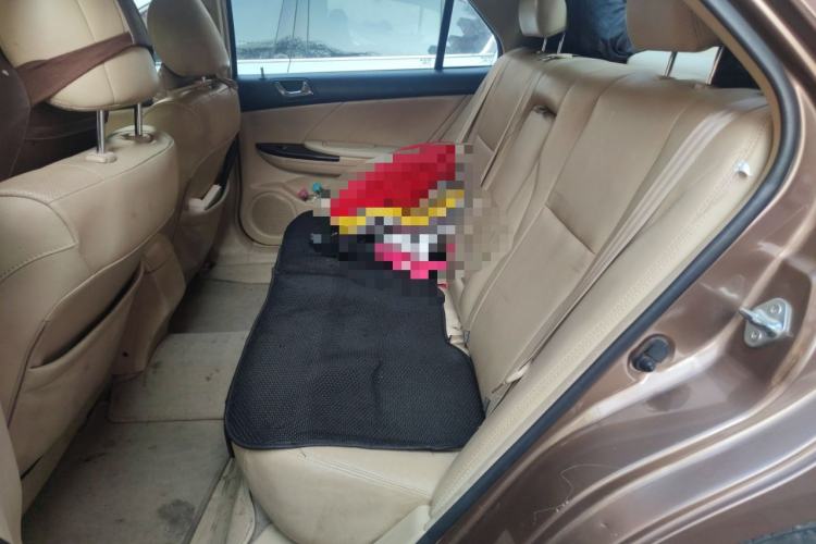 Used BYD G6 2013 2.0L Manual Luxury Version Left Rear Seat