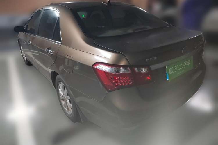 Used BYD G6 2013 2.0L Manual Luxury Version Rear Left 45 Deg