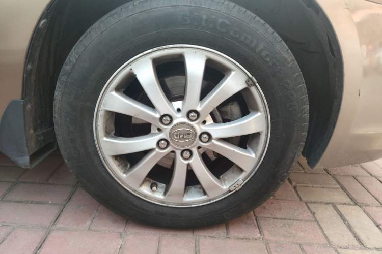 Used BYD G6 2013 2.0L Manual Luxury Version Right Front Wheel Hub