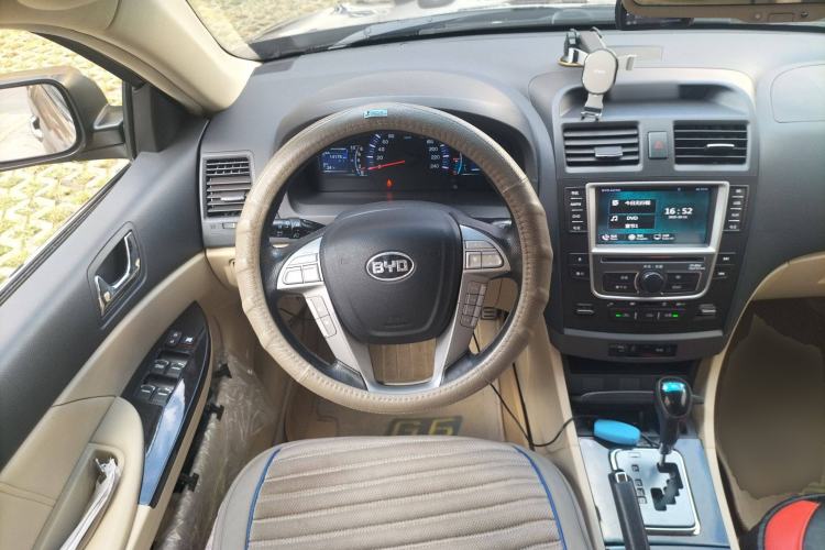 Used BYD G6 2013 1.5TID Automatic Luxury Model Steering Wheel