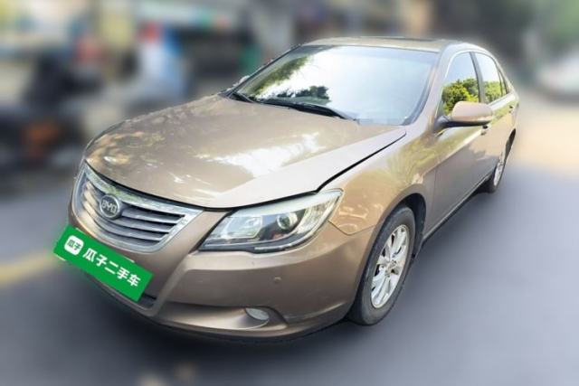 Used BYD G6 2013 2.0L Manual Luxury Version