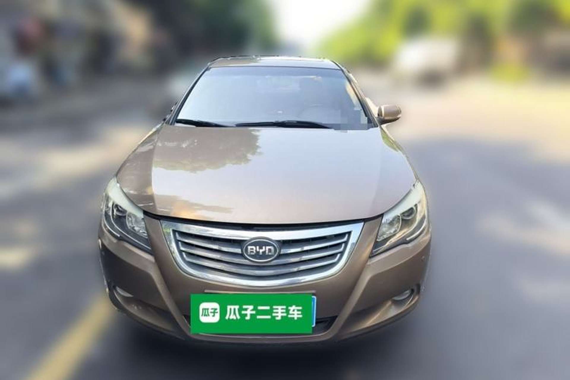 Used BYD G6 2013 2.0L Manual Luxury Version Front