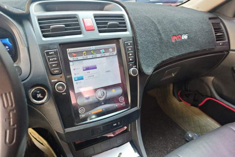 Used BYD G6 2013 2.0L Manual Luxury Version Audio And AC Panel