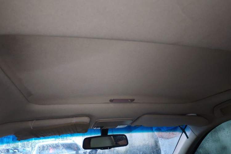 Used BYD G6 2013 2.0L Manual Luxury Version Headliner