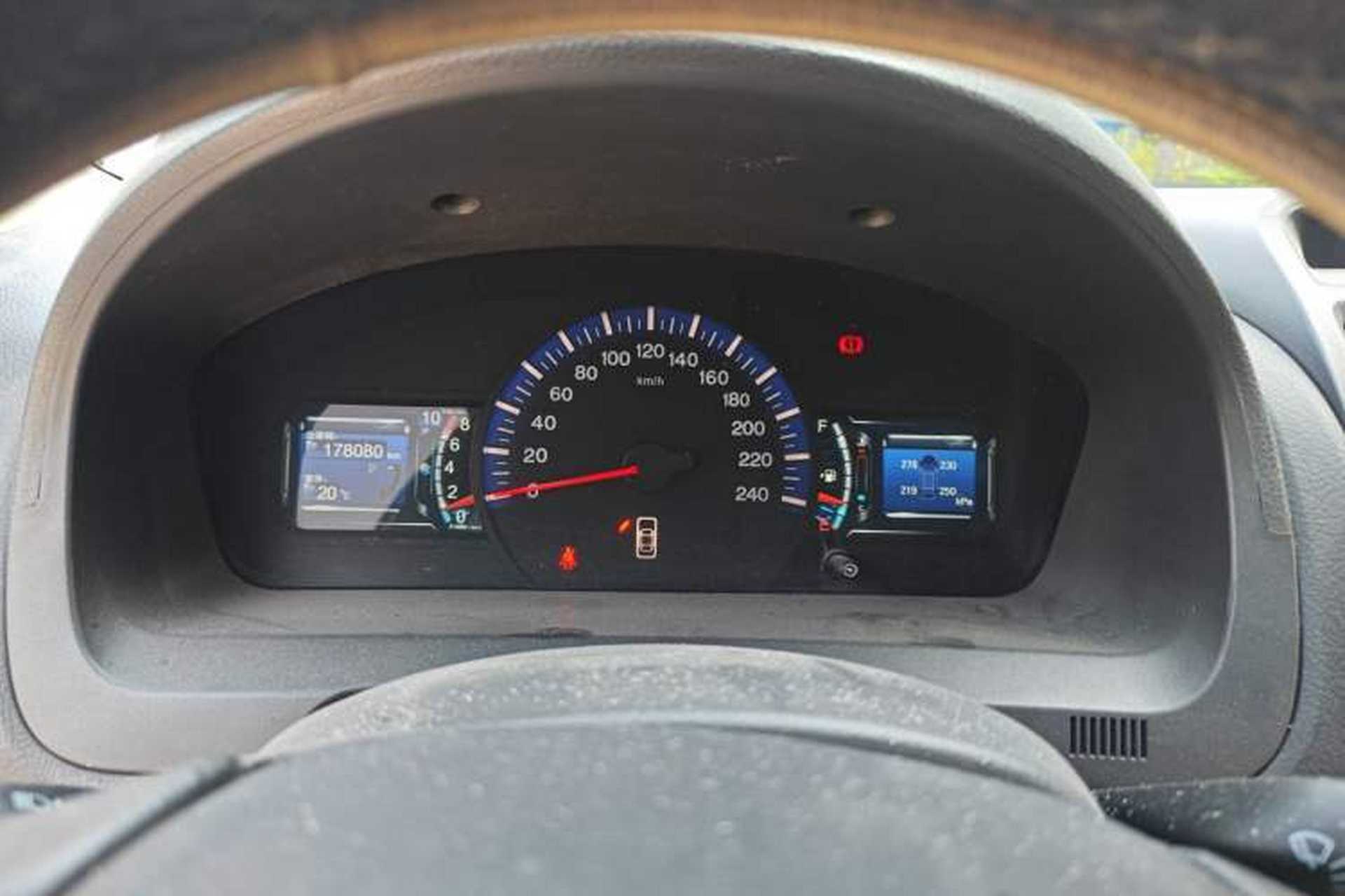 Used BYD G6 2013 1.5TID Automatic Luxury Model Instrument Cluster