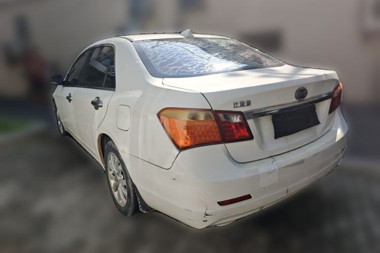 Used BYD G6 2013 2.0L Manual Luxury Version Rear Left 45 Deg