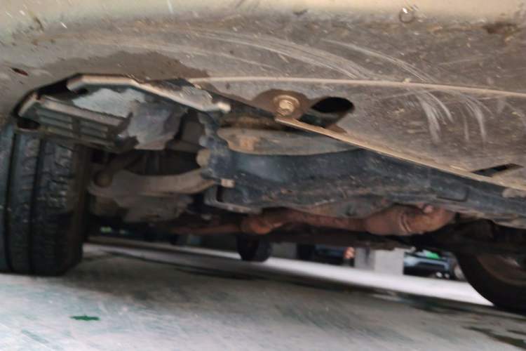 Used BYD G6 2013 2.0L Manual Luxury Version Chassis Rear Right