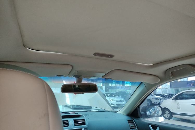 Used BYD G6 2013 1.5TI Manual Luxury Model Headliner