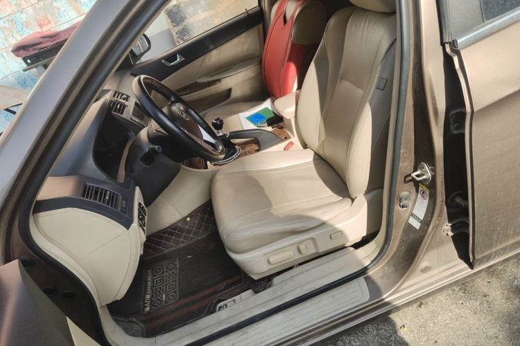 Used BYD G6 2013 1.5TI Manual Luxury Model Left Front Seat