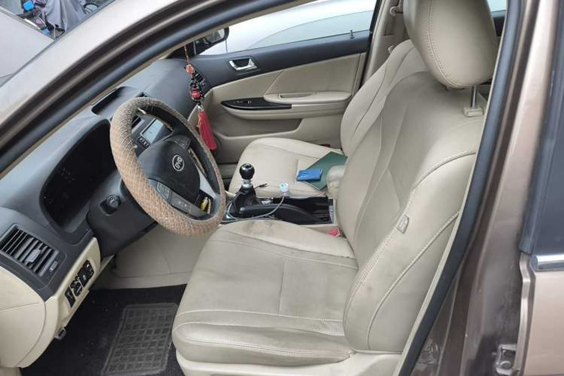 Used BYD G6 2013 1.5TI Manual Luxury Model Left Front Seat