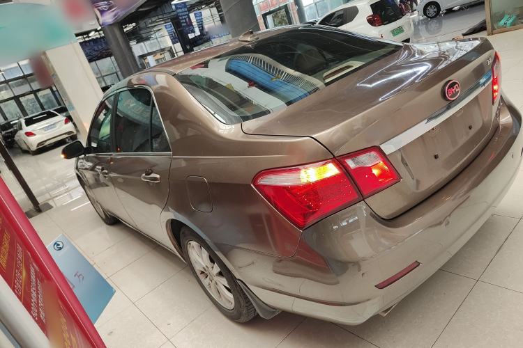 Used BYD G6 2013 1.5TI Manual Luxury Model Left Side