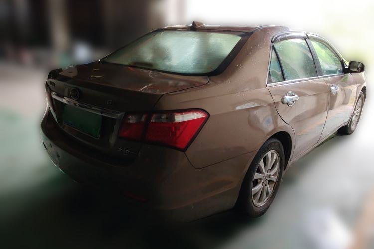 Used BYD G6 2013 2.0L Manual Luxury Version Rear Right 45 Deg